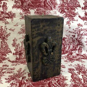 Square Pillar Fleur de lis Candle